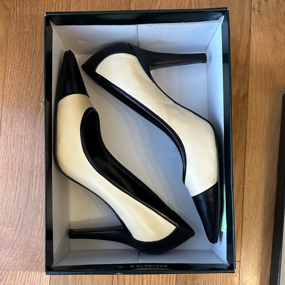 Lauren Ralph Lauren | Beige Black Toe Tone Adley Pointed Toe Workwear Heels 8.5